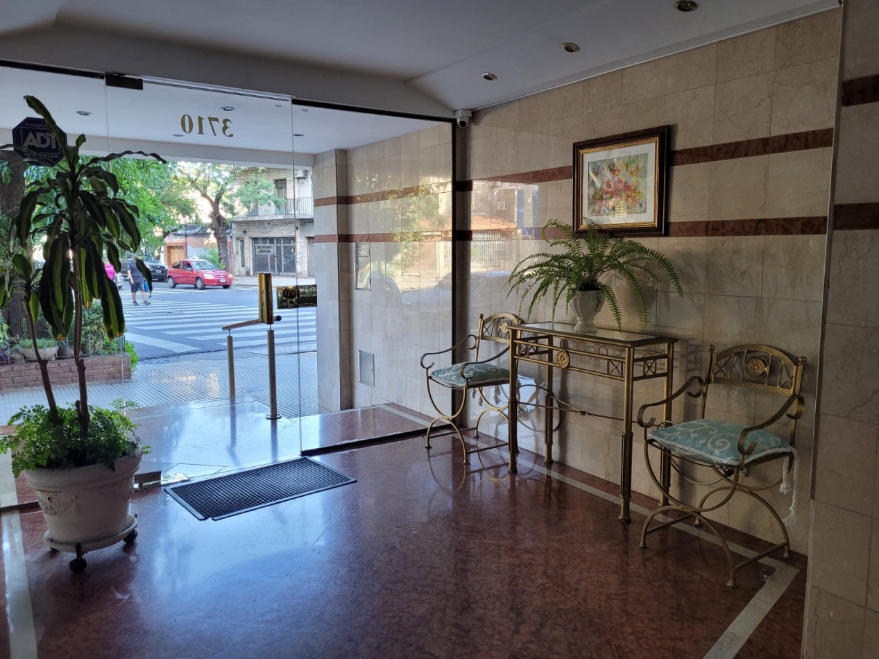 Departamento 2amb Villa Urquiza con cochera fija + balcon 