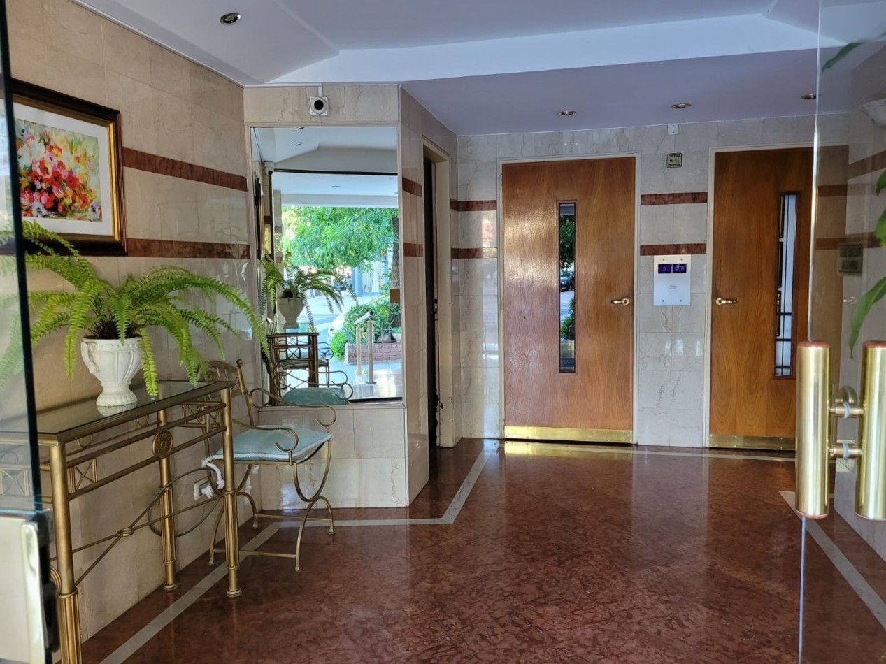 Departamento 2amb Villa Urquiza con cochera fija + balcon 