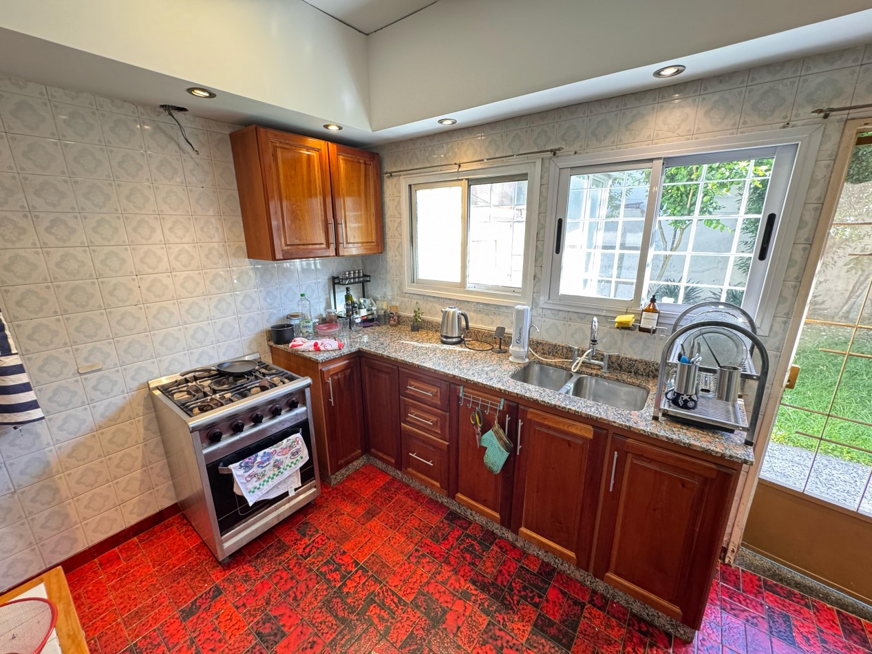 VENTA PH 2 Amb con Jardin y Parrilla Sin Expensas