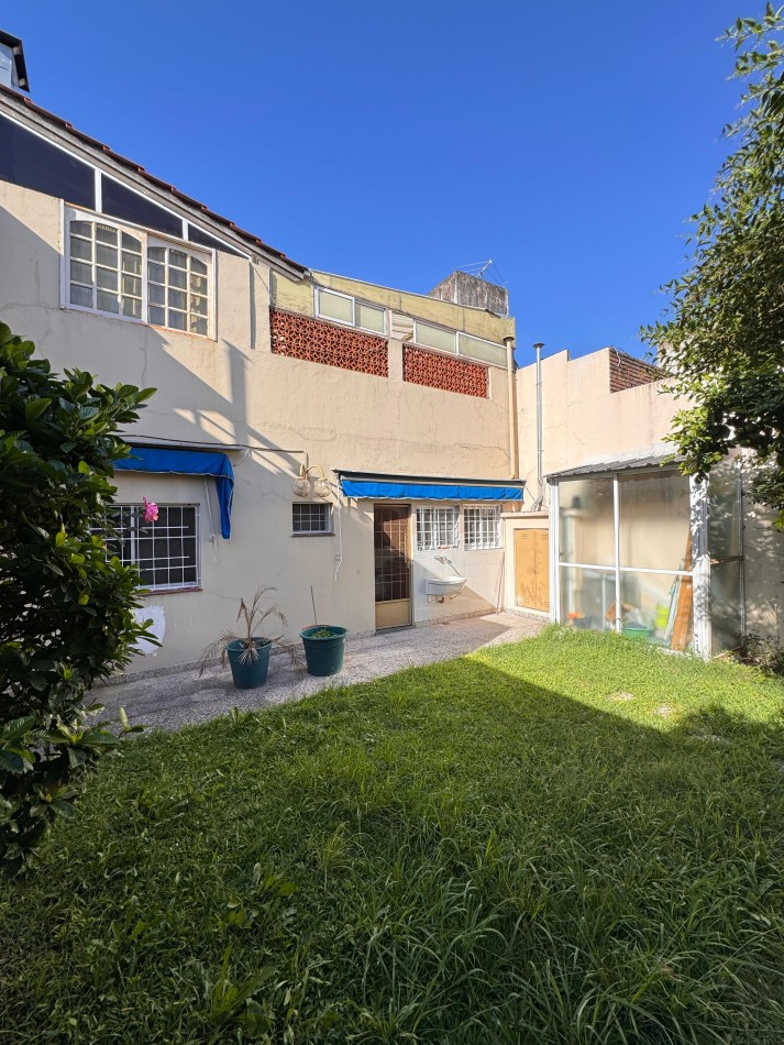 VENTA PH 2 Amb con Jardin y Parrilla Sin Expensas
