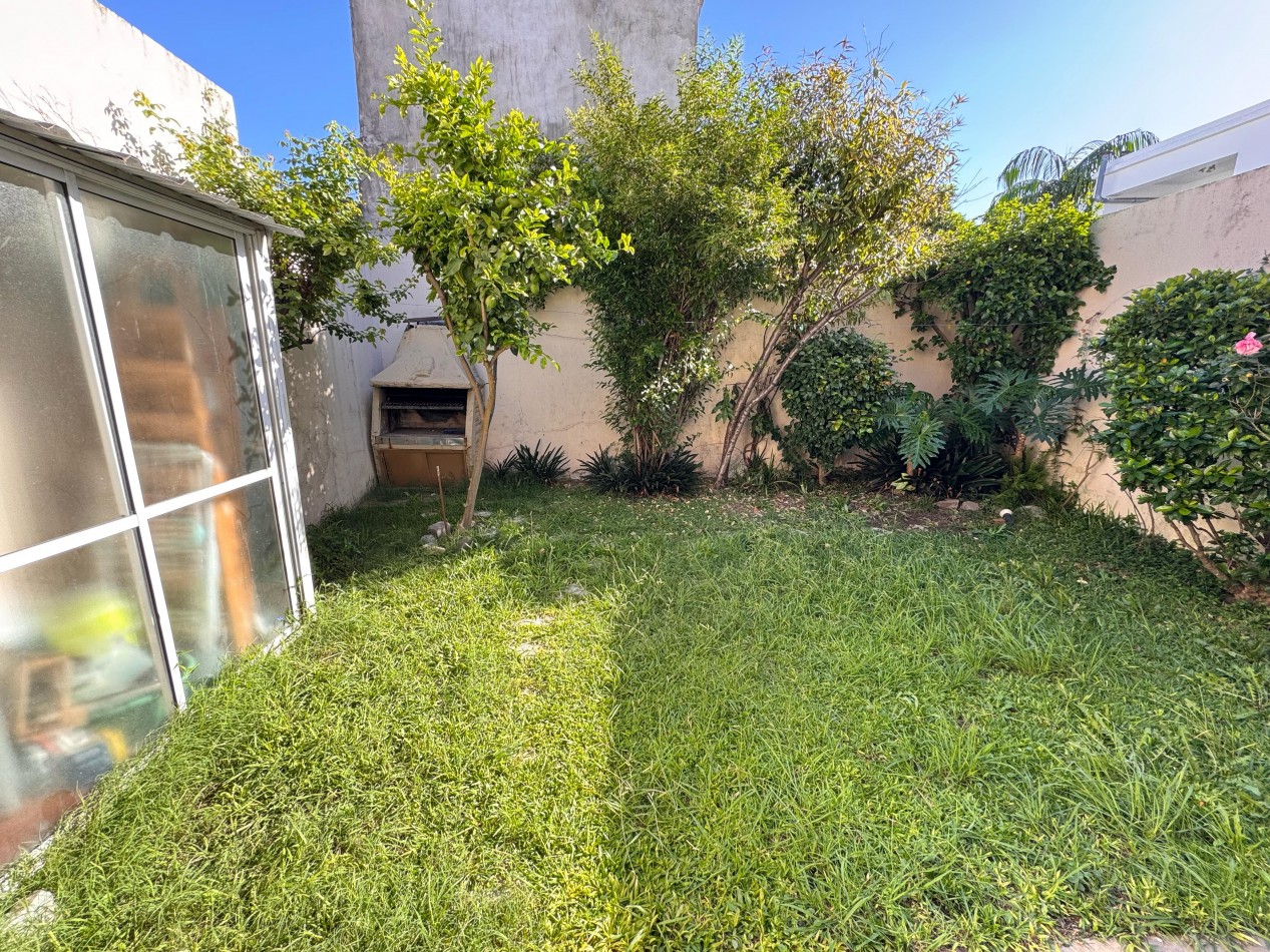 VENTA PH 2 Amb con Jardin y Parrilla Sin Expensas
