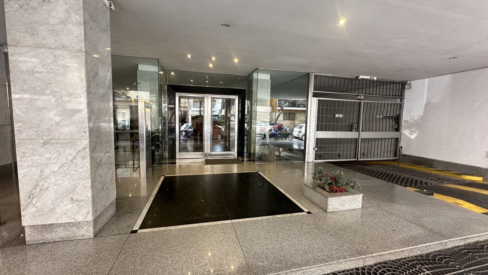 VENDIDO. VENTA. DEPARTAMENTO 3AMB RECOLETA. CON BALCON Y COCINA INDEPENDIENTE