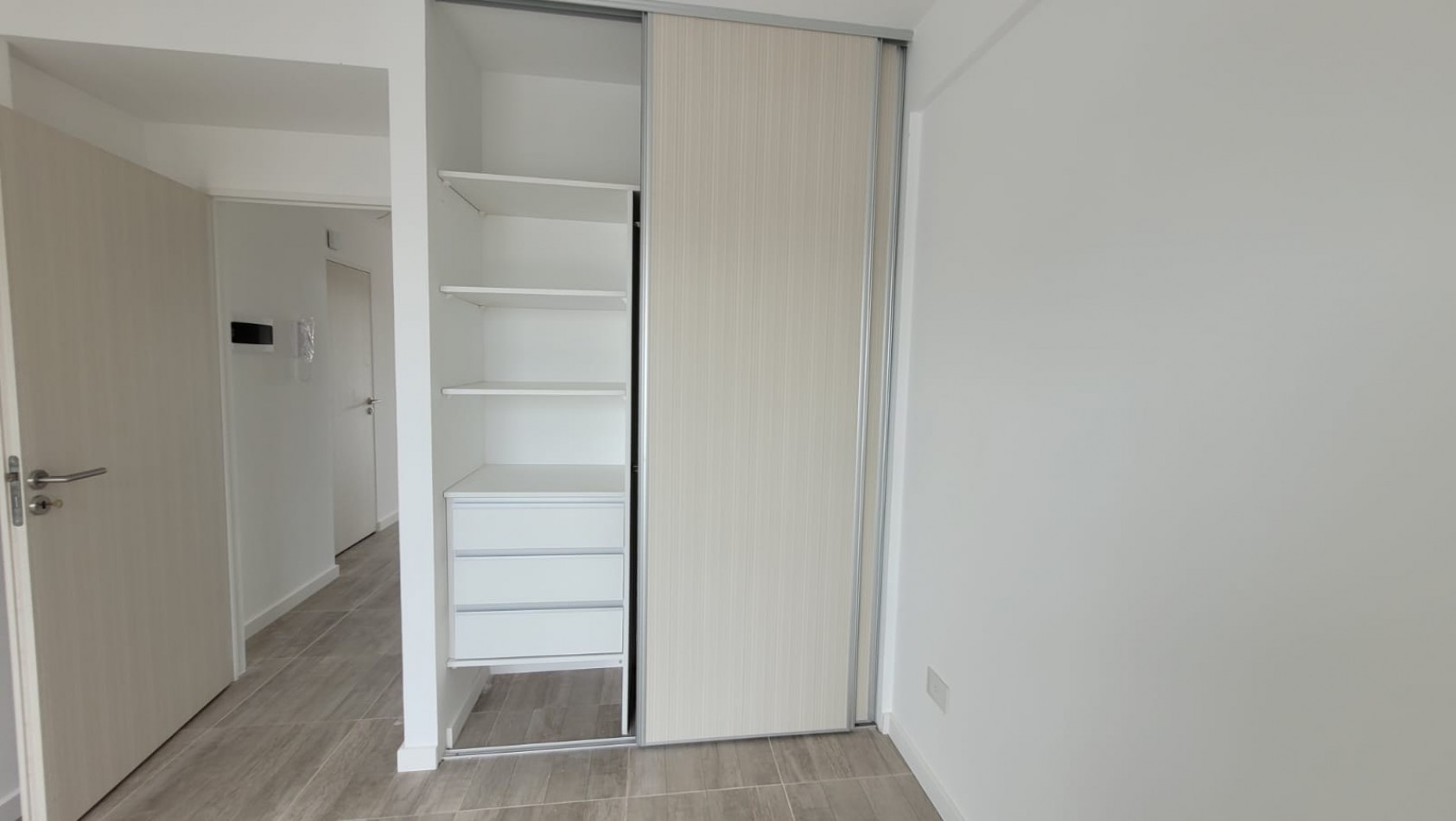 ALQUILADO. Semipiso 2 Ambientes a Estrenar con Balcon. VILLA URQUIZA