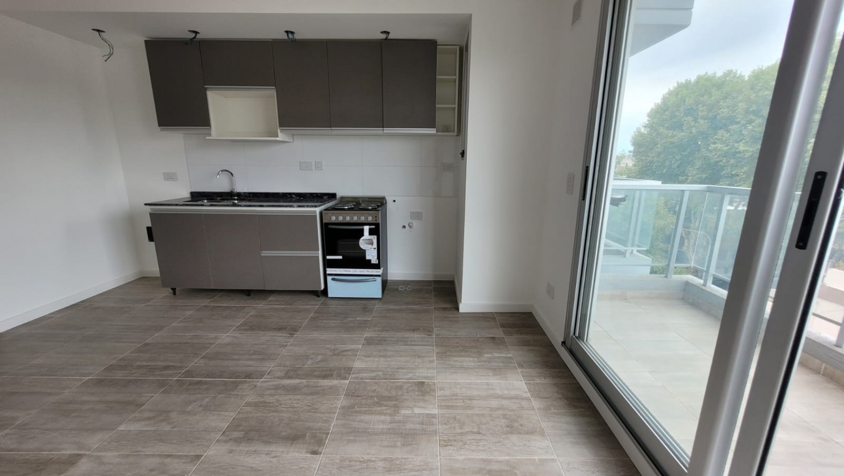 ALQUILADO. Semipiso 2 Ambientes a Estrenar con Balcon. VILLA URQUIZA