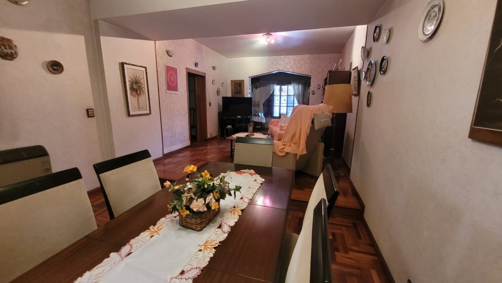 EN VENTA. PH 5 Ambientes tipo duplex.  Cochera, Patios, Terraza y Pileta. SAAVEDRA
