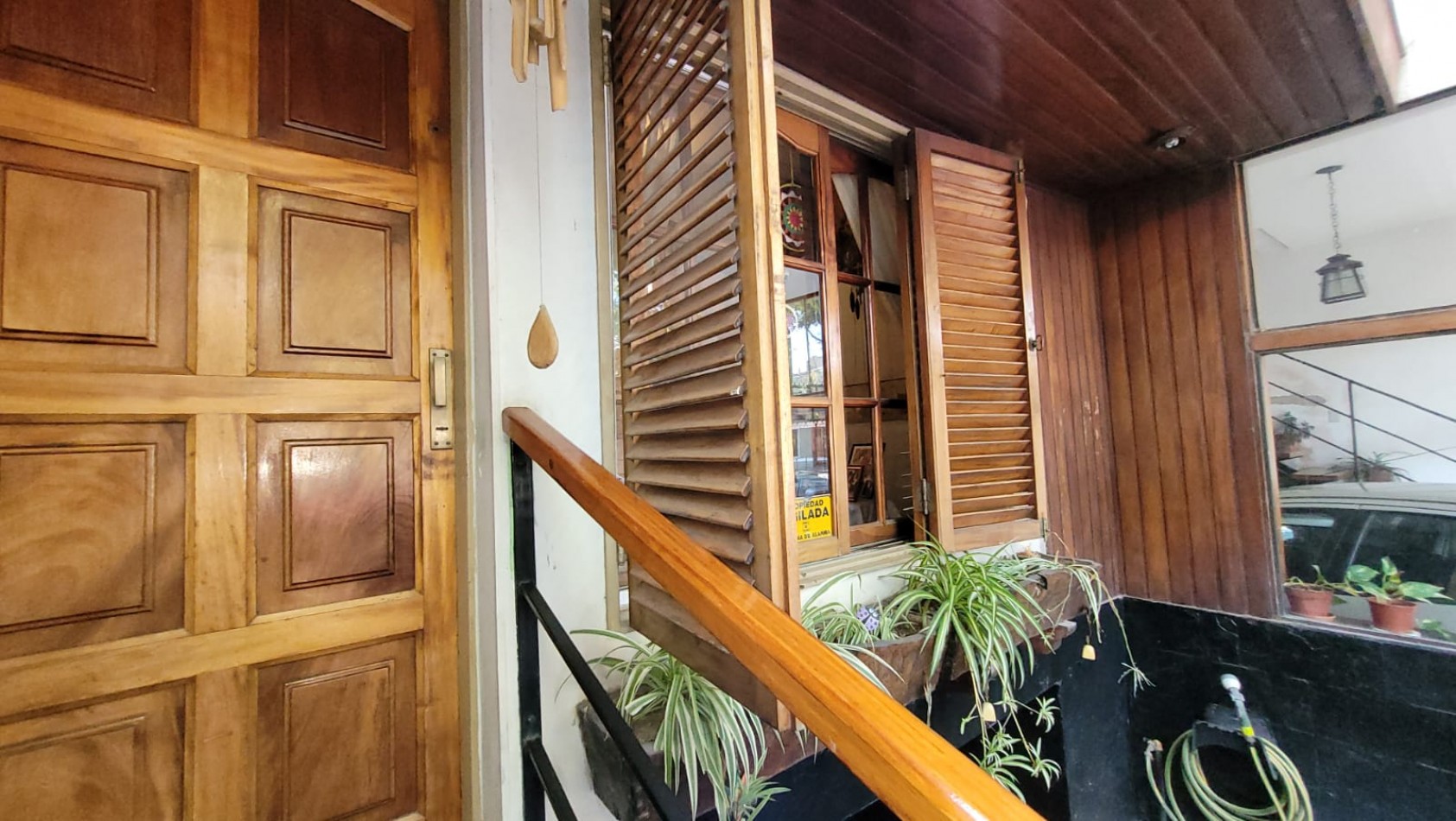 EN VENTA. PH 5 Ambientes tipo duplex.  Cochera, Patios, Terraza y Pileta. SAAVEDRA